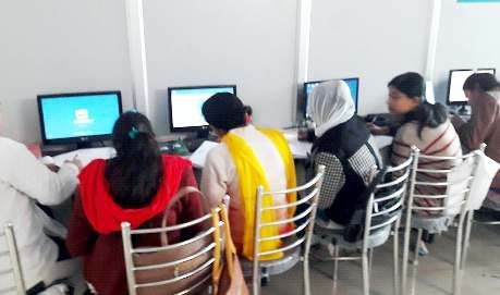 Practical computer session under DAY-NULM at Lucknow